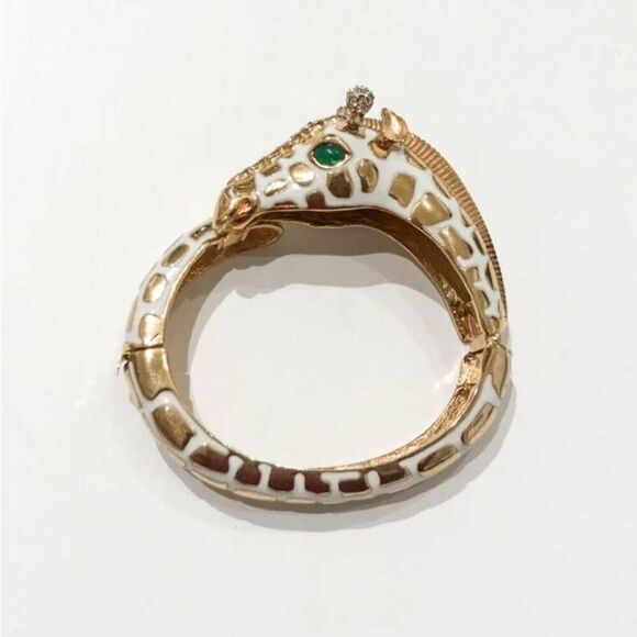 CINER NY Signed 18K Gold Plating Giraffe Box & Tongue Clasp Bracelet - Picture 6 of 7